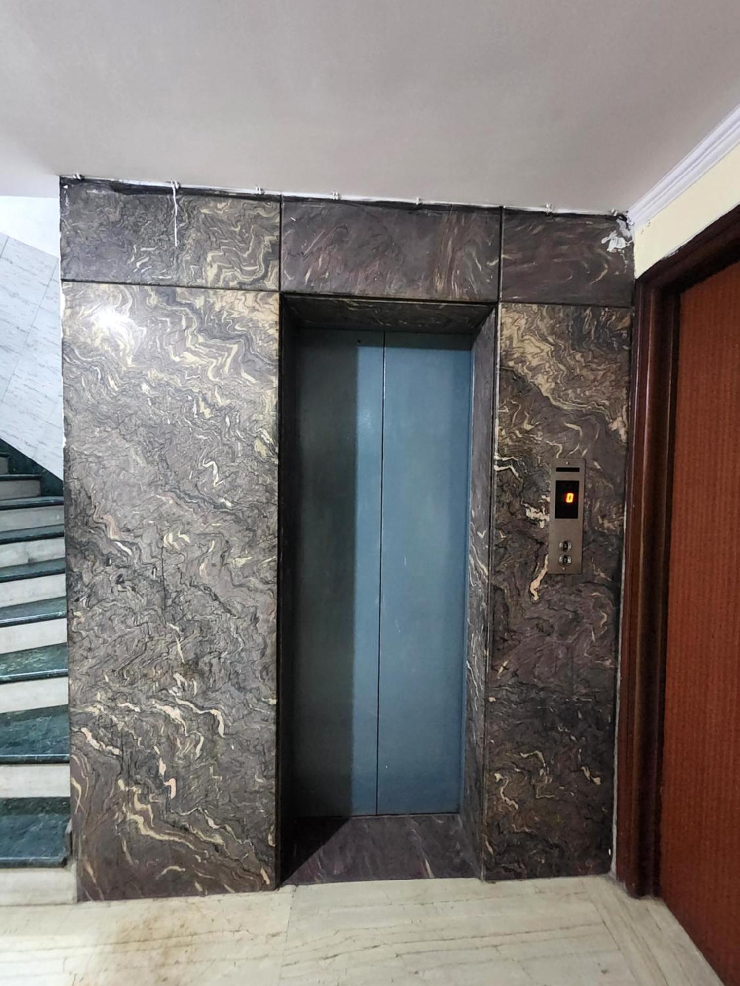 Hotel Mid Town 德里 外观 照片