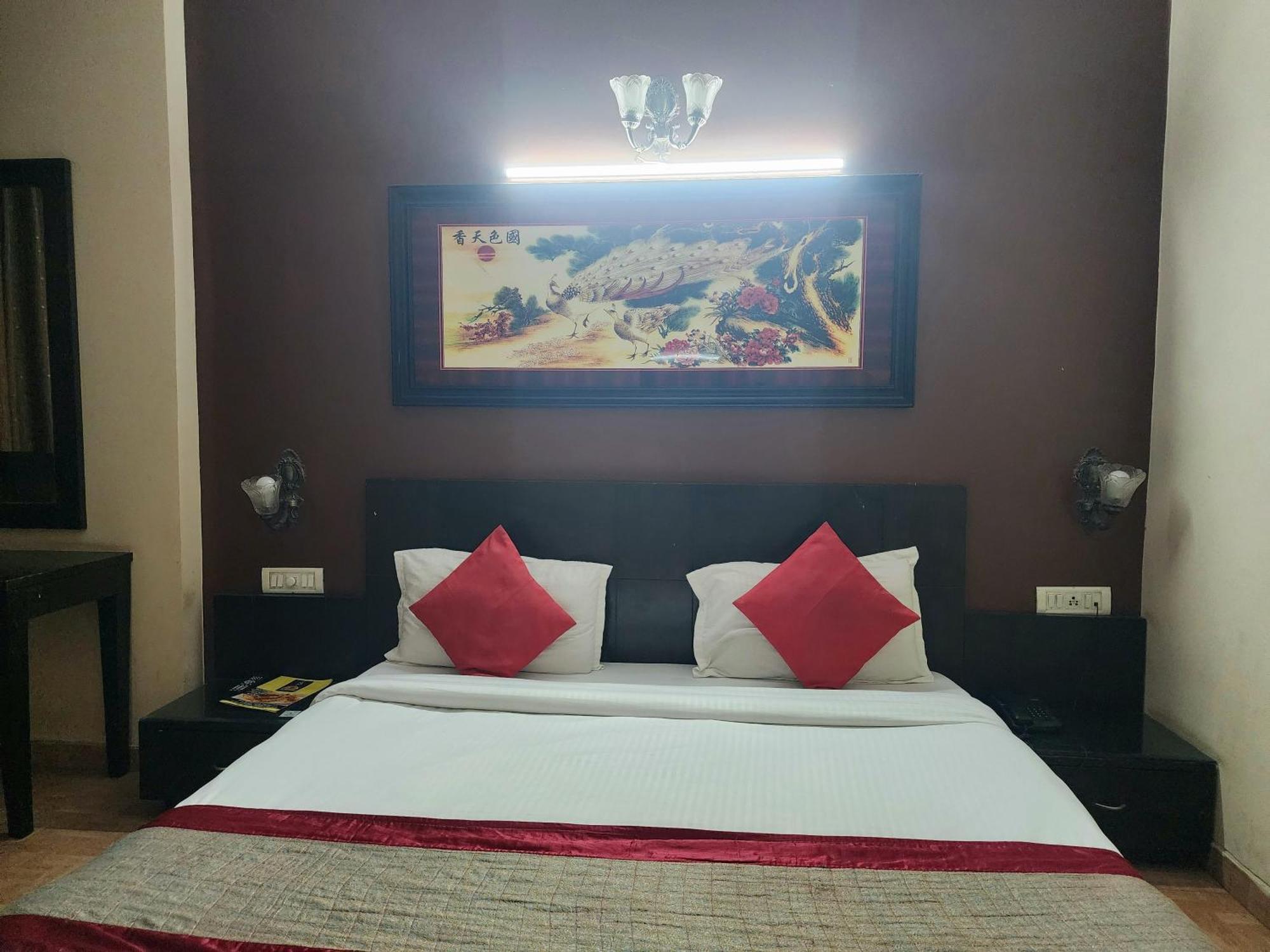 Hotel Mid Town 德里 外观 照片
